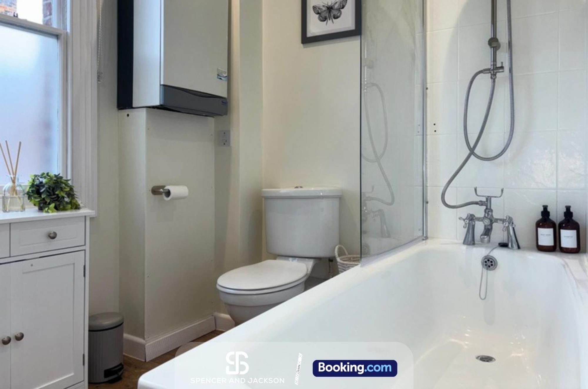 3 Bedroom Stylish Townhouse Near The By Spencer And Jackson Short Lets & Serviced Сasa de vacaciones Oxford